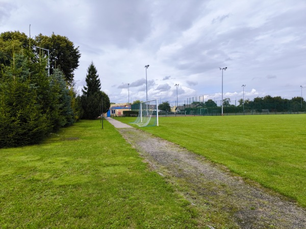 Stadion Gminny boczne boisko - Żelistrzewo