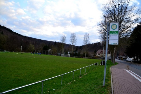 Sportplatz Uschlag - Staufenberg/Niedersachsen-Uschlag