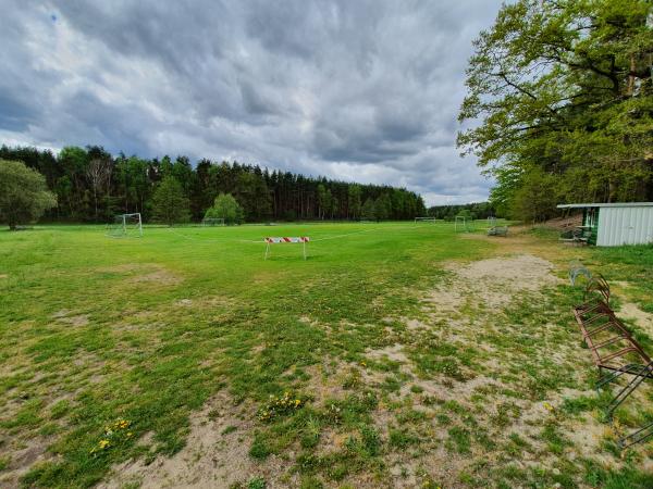 Waldstadion Nebenplatz - Großnaundorf