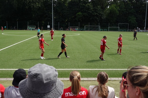 Sportanlage Rudolf-Breidscheid-Straße - Potsdam-Babelsberg