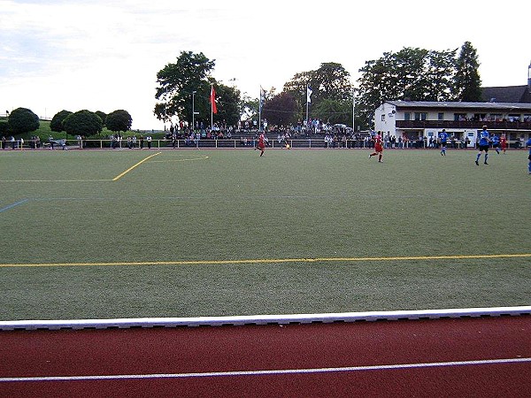 Kaiserbergstadion - Linz/Rhein