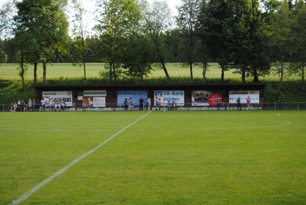 Waldstadion - Neufraunhofen