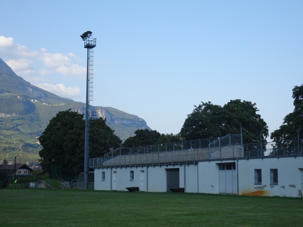 Sportplatz Margreid - Margreid an der Weinstraße (Magrè sulla Strada del Vino)