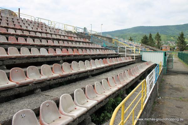 Senakis Tsentraluri Stadioni - Senaki