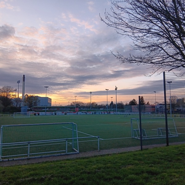 Sportanlage Flinger Broich - Rheinfranken-Platz - Düsseldorf-Flingern