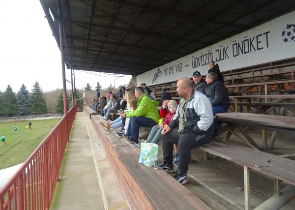 Futbalový štadión Tešedíkovo - Tešedíkovo