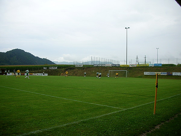 Schlossbergstadion  - Griffen 