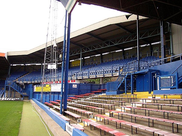 Kenilworth Road Stadium - Luton, Bedfordshire