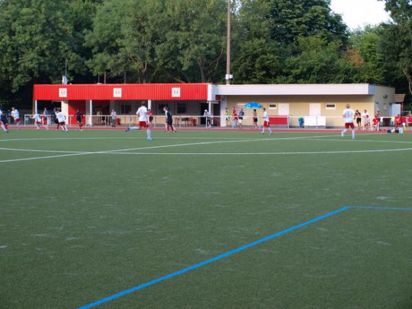 Sportplatz am Hallenbad - Dortmund-Brackel