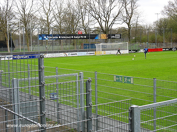 Edmund-Plambeck-Stadion - Norderstedt-Garstedt