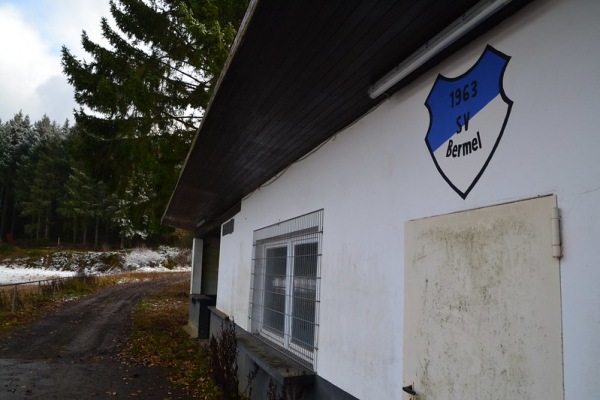 Sportplatz Bermel - Bermel