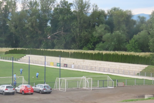 Stadion Budućnost - Popovac