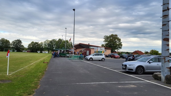 Sportplatz Nußbaumweg - Ravenstein-Merchingen