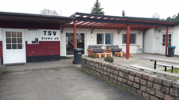 Sportanlage Krummer Weg B-Platz - Lübeck-Herrenwyk