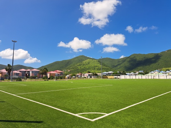 Stade Thelbert Carti - Quartier-d'Orleans