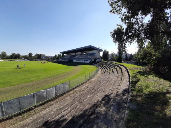 Mestský štadión Komárno (alt) - Komárno