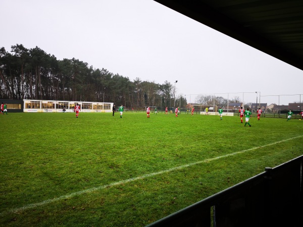 Frans Kerckhofs Stadion - Geel-Winkelomheide