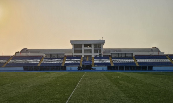 Yoshlar Sport Majmuasi - Navoiy