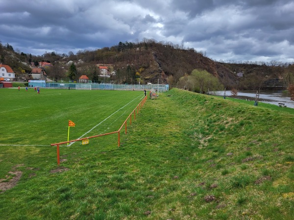 Stadion TJ Karlštejn - Karlštejn