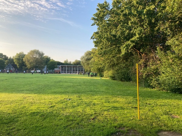 Sportplatz Moorburger Elbdeich - Hamburg-Moorburg