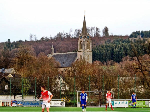 Reinhold-Schulte-Sportplatz - Eslohe/Sauerland-Reiste
