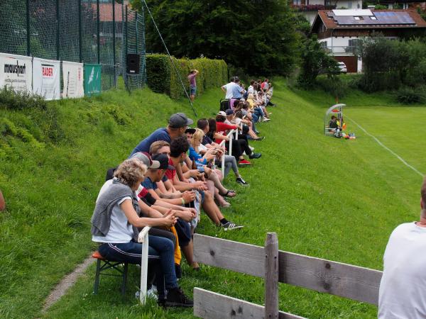 Sportplatz an der Schule - Rettenberg