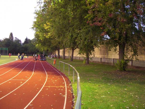 Sportanlage Kleinfeldchen - Wiesbaden-Distrikt Kleinfeldchen