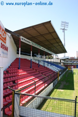 Estádio Adelino Ribeiro Novo - Barcelos