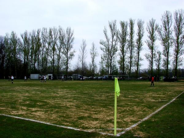 Alter Sportplatz Am Kiessee - Schkopau-Hohenweiden