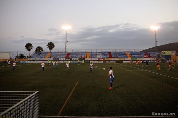 Campo de Fútbol La Palmera - San Isidro, Tenerife, CN