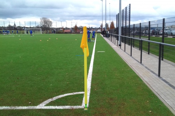 NG Perfumes Stadion Nebenplatz - Geilenkirchen-Teveren