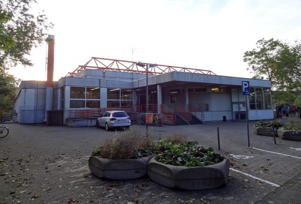 Sporthalle der Heinrich-Heine-Gesamtschule Düsseldorf-Rath - Düsseldorf-Grafenberg