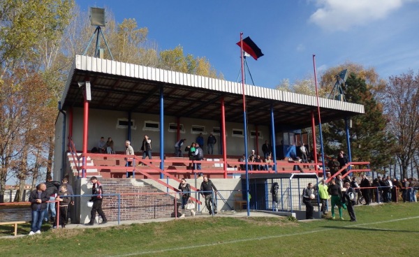 Futbalové ihrisko Baka - Baka