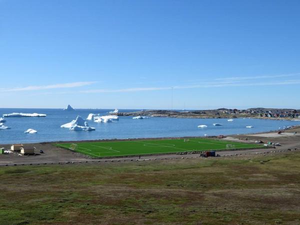 Qeqertarsuaq Stadion - Qeqertarsuaq