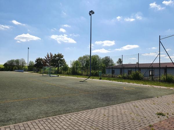 Schulsportplatz - Klipphausen-Sachsdorf