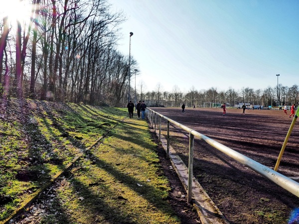 Bezirkssportanlage Im Emscherbruch Platz 2 - Gelsenkirchen-Resse