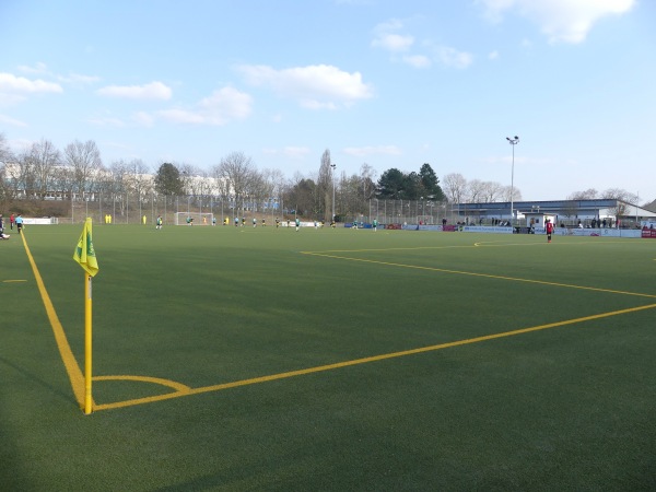 Sportplatz Roggendorfstraße - Köln-Flittard
