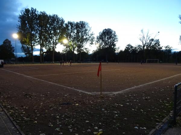 Sportanlage Niedwiesenstraße Platz 2 - Frankfurt/Main-Eschersheim