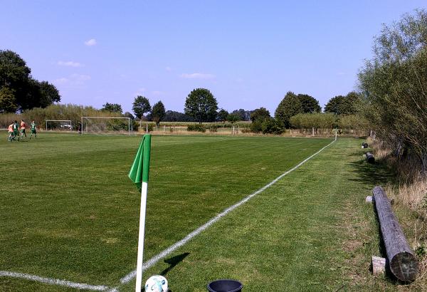 Sportplatz Taaken - Reeßum