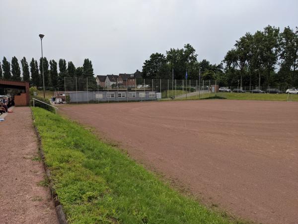 Bezirkssportanlage Loewenfeldstraße Platz 2 (alt) - Bottrop-Kirchhellen