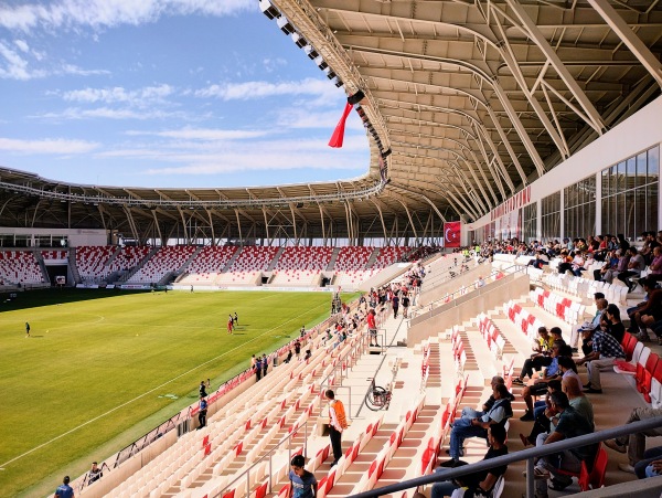 Yeni Karaman Stadyumu - Karaman