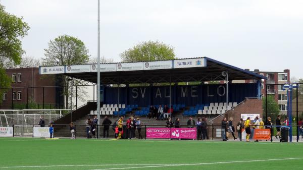 Sportpark Ossenkoppelerhoek veld 11-SV Almelo - Almelo-Ossenkoppelerhoek