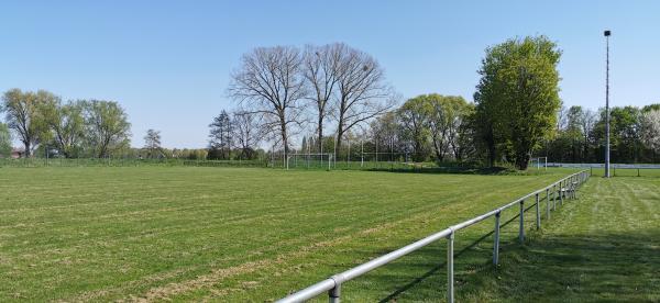 Sportanlage Gänsepark Platz 2 - Erwitte-Stirpe