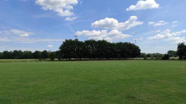 Sportanlage am Walde B-Platz - Isernhagen-Kirchhorst