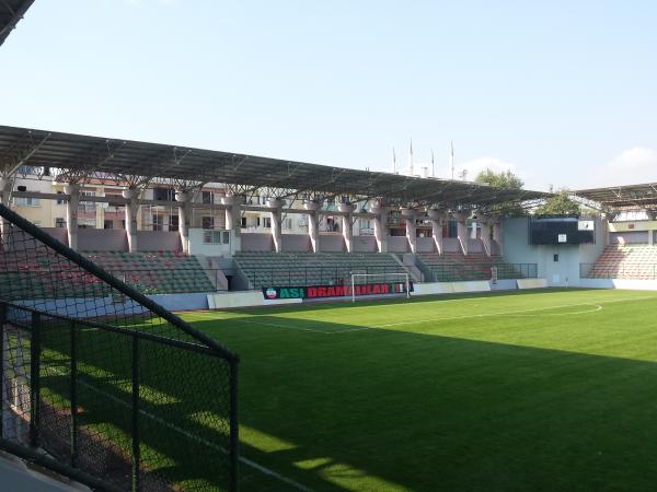 Maltepe Hasan Polat Stadyumu - İstanbul