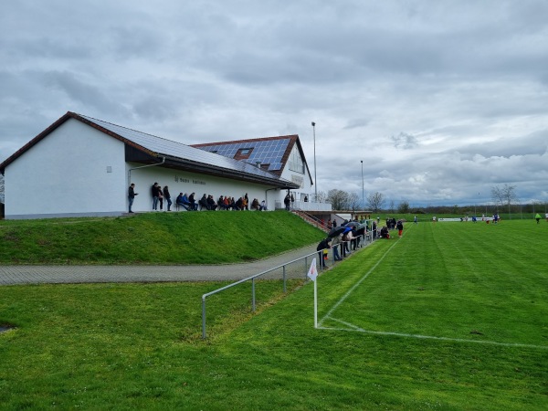 Sportanlage Neuhaus - Adelsdorf-Neuhaus