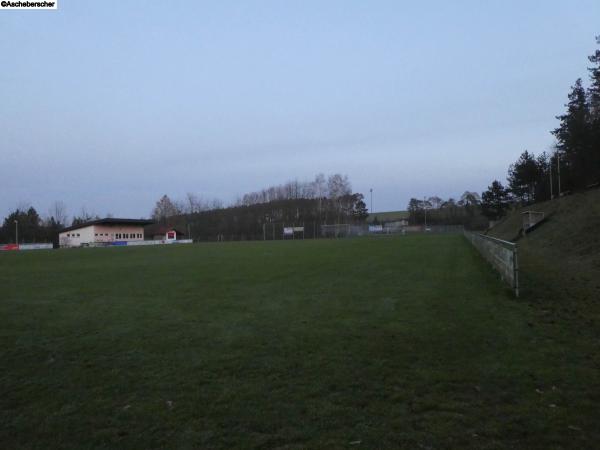 Sportanlage an der Landesgrenze - Triefenstein-Homburg