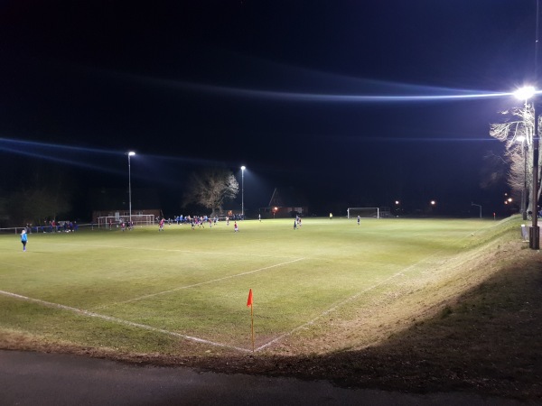 Sportplatz am Dorfgemeinschaftshaus - Bliedersdorf