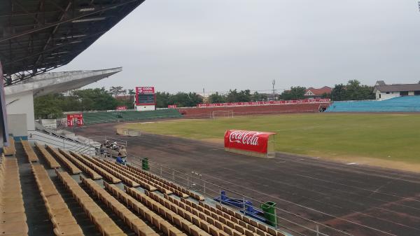 Anouvong Old National Stadium - Vientiane