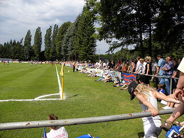 Jacob-Thode-Sportplatz - Halstenbek